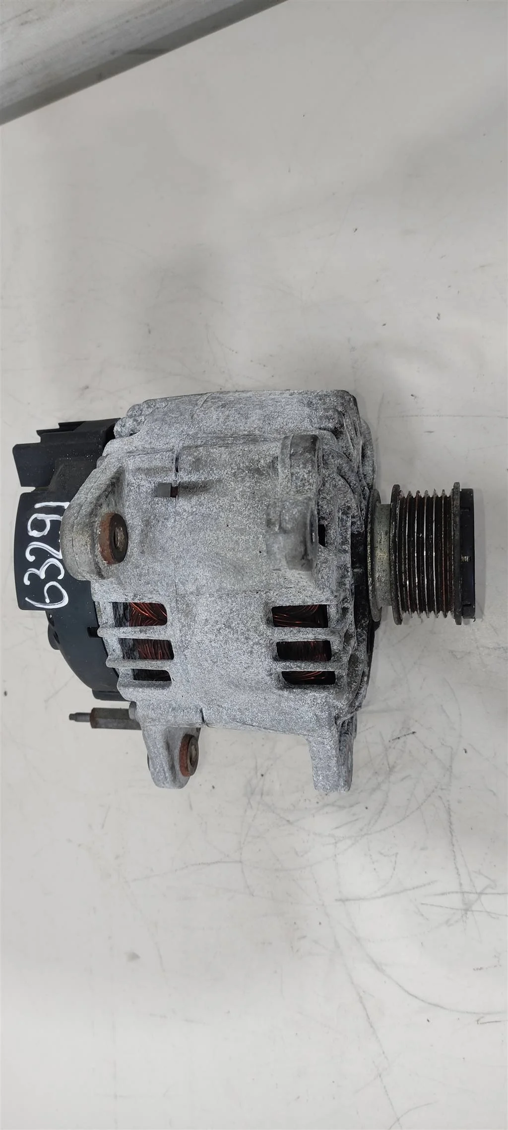 Генератор 03L903023F  1.9 TDI Volkswagen