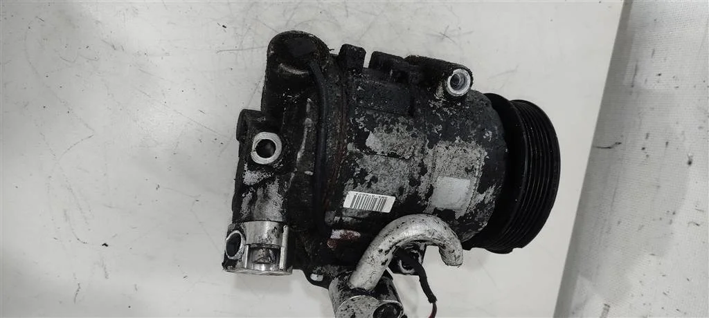 Компрессор кондиционера 6Q0820803G  1.2 Бензин Vo