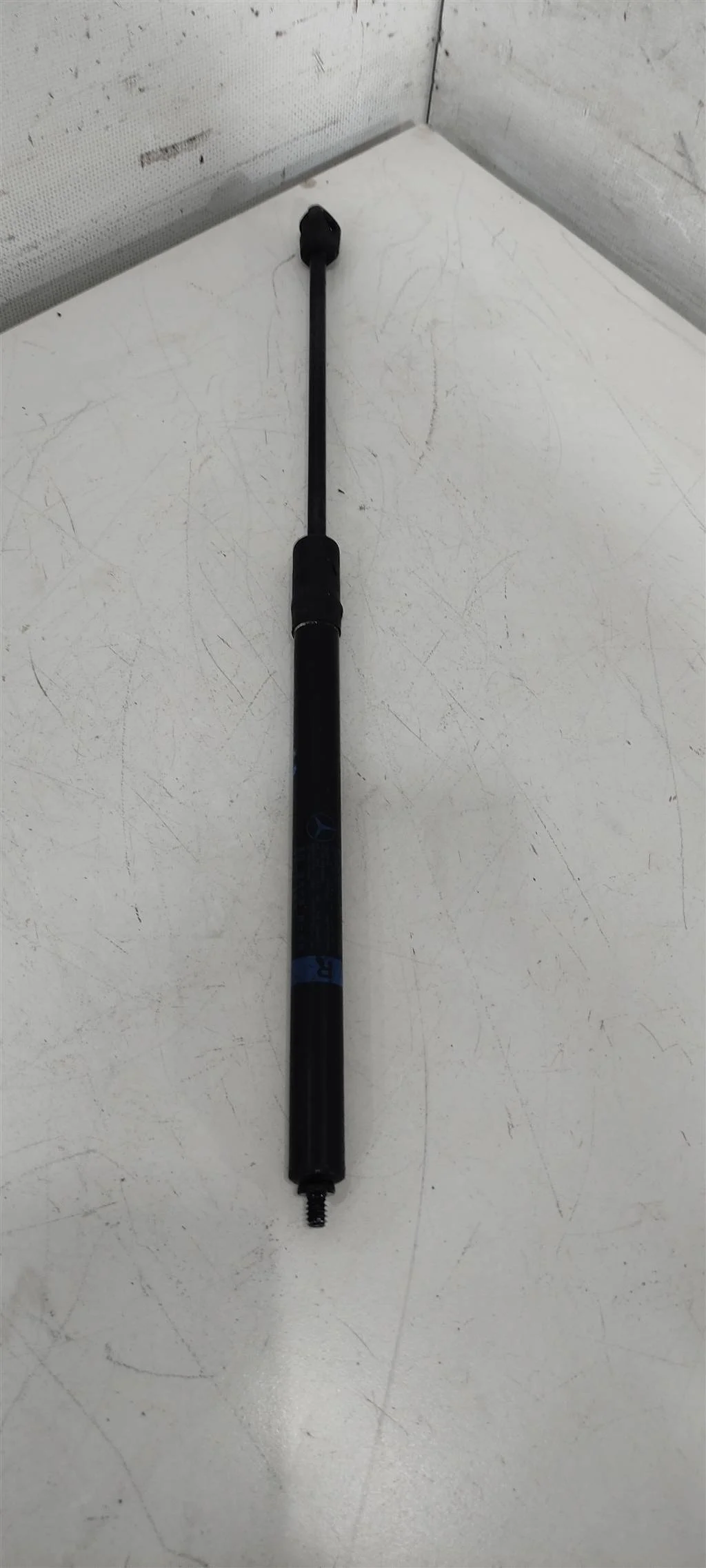 Амортизатор капота A2139800264   Бензин Mercedes