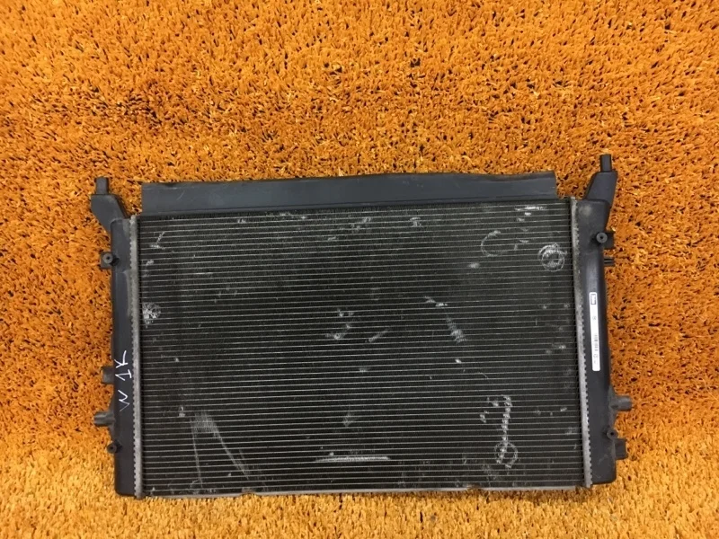 Радиатор двигателя (двс) Skoda Octavia 2008-2013 A5 (1Z)