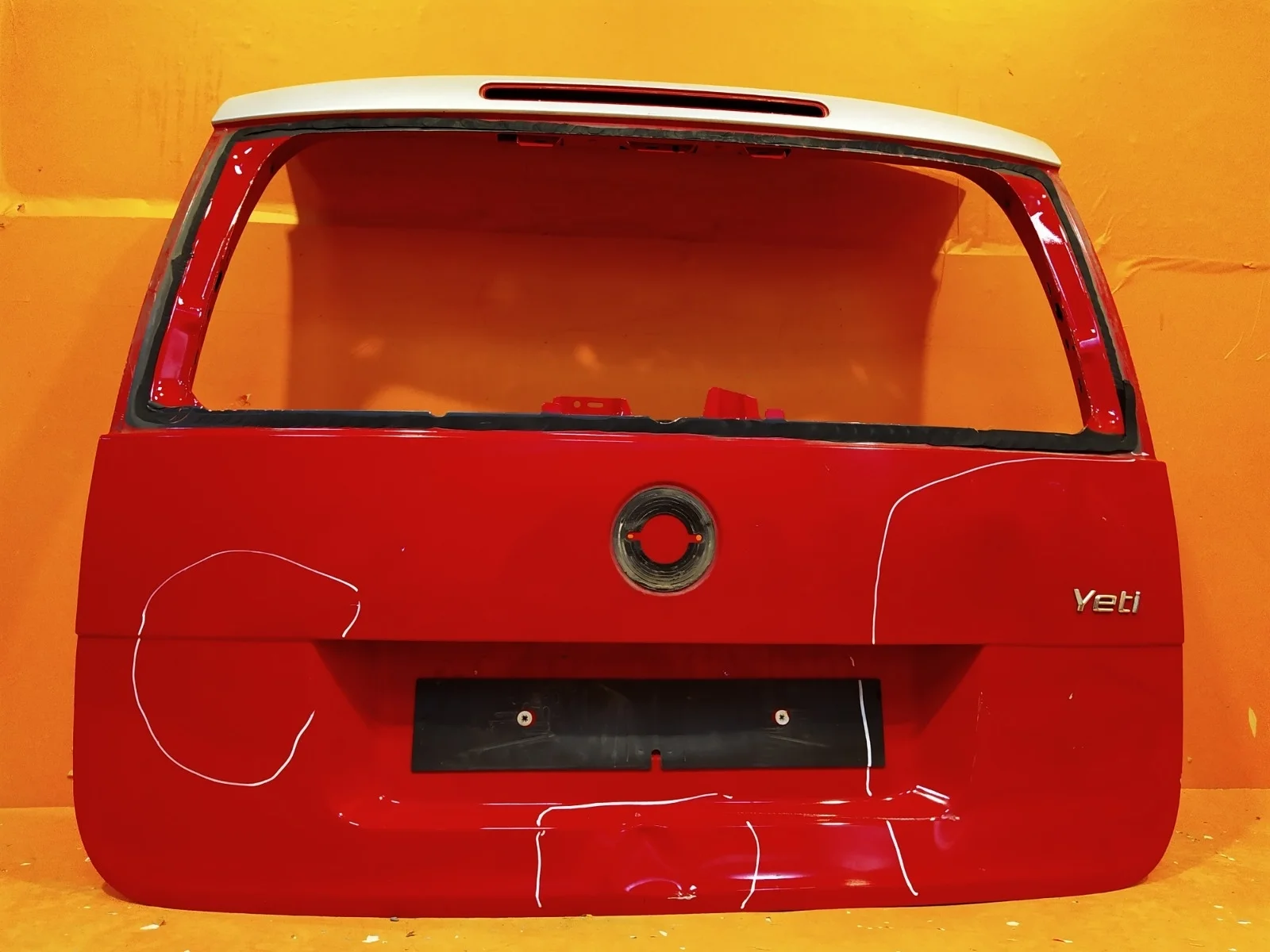 Дверь багажника Skoda Yeti 2009-2014