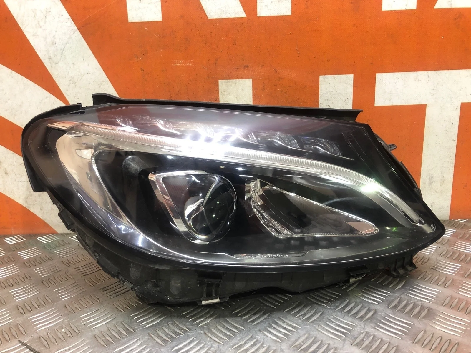 Фара Mercedes -Class 2014-2018 W205