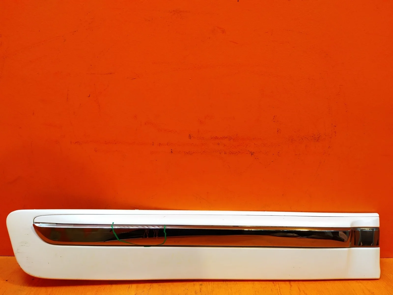 Молдинг двери Lexus LX 2012-2015 3 URJ200