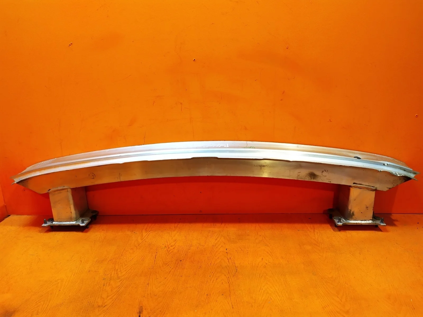 Усилитель бампера Mercedes -class 2013-2020 w222