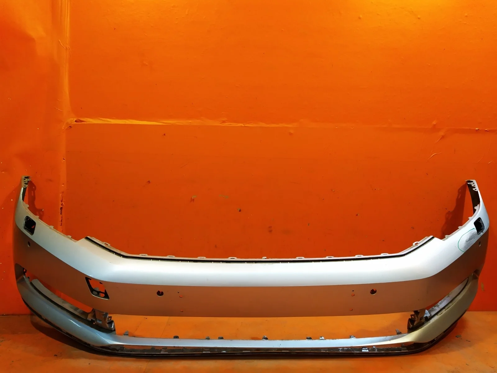 Бампер Volkswagen Passat 2014-2020 B8