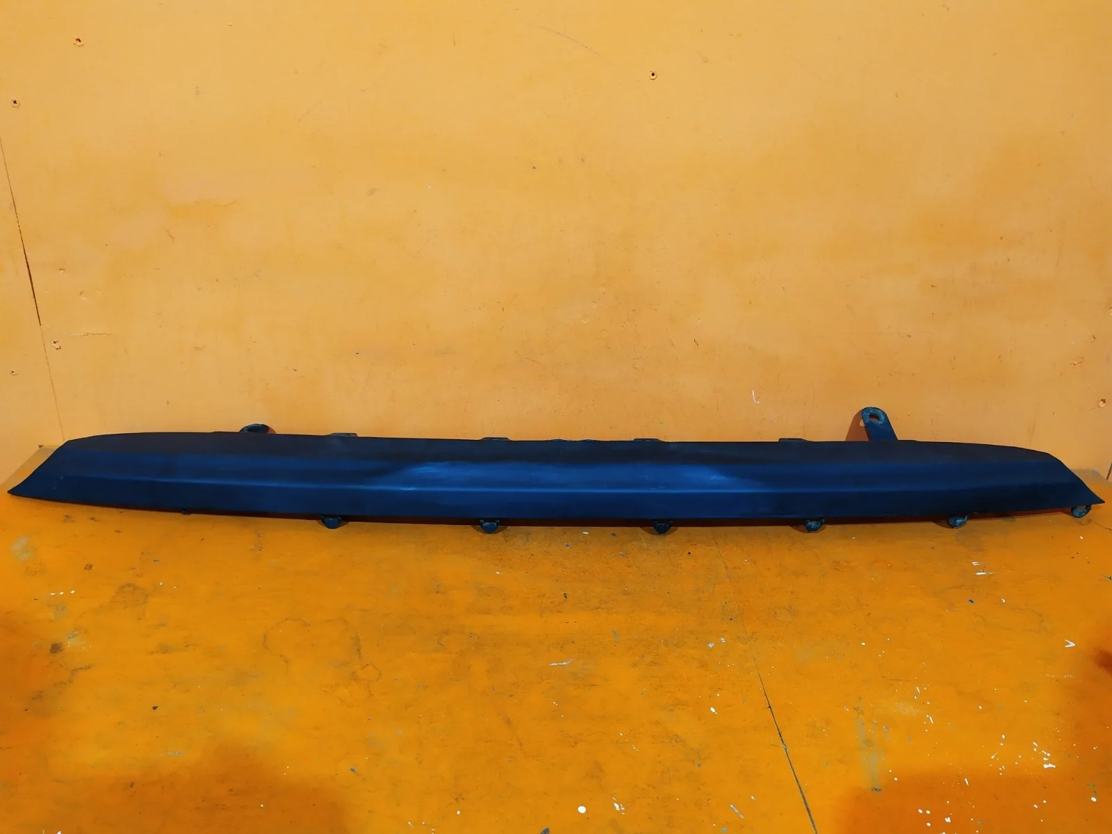 Накладка бампера Toyota Camry 2014-2017 XV50