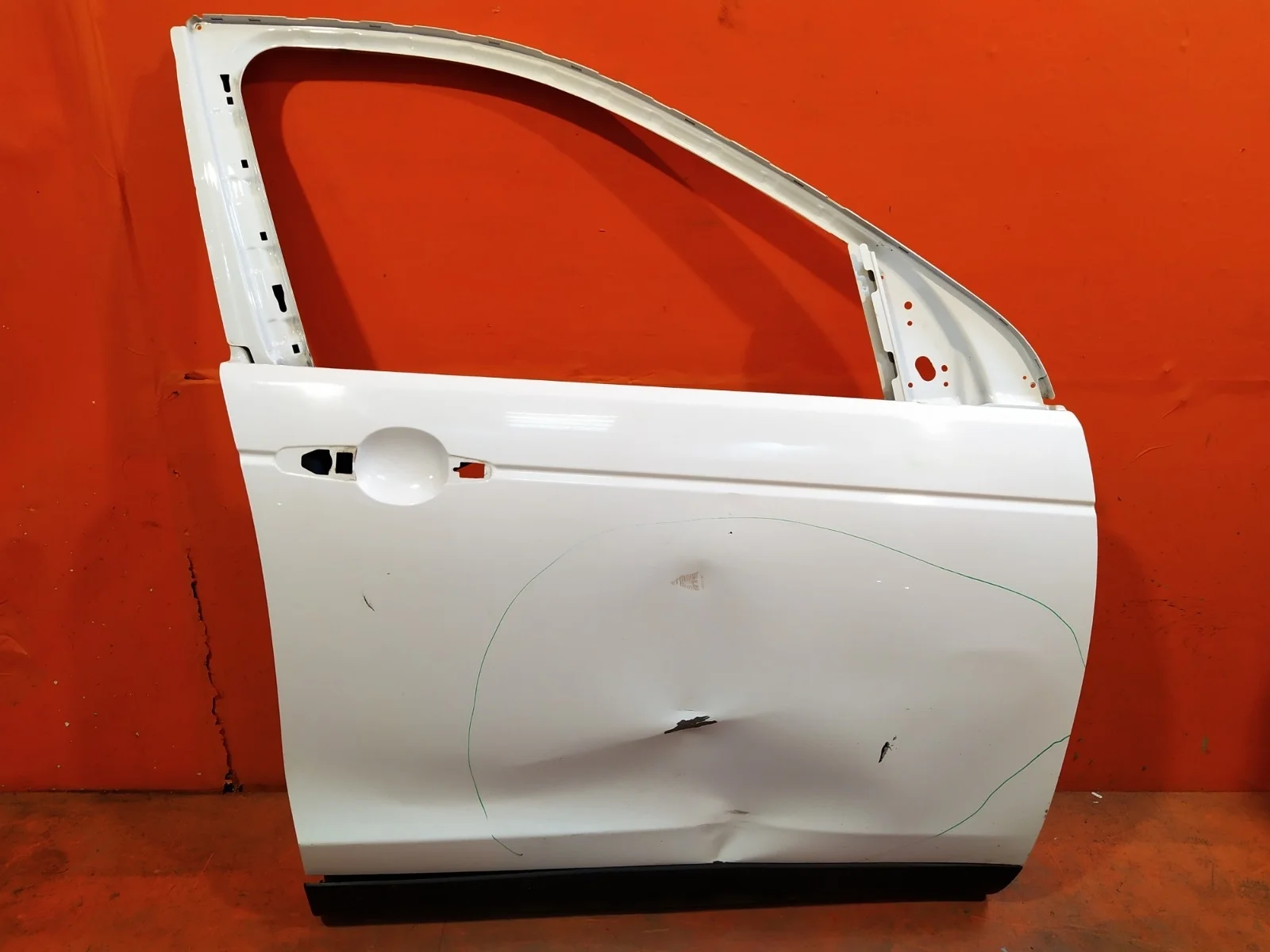 Дверь Land Rover Discovery Sport 2014-нв L550