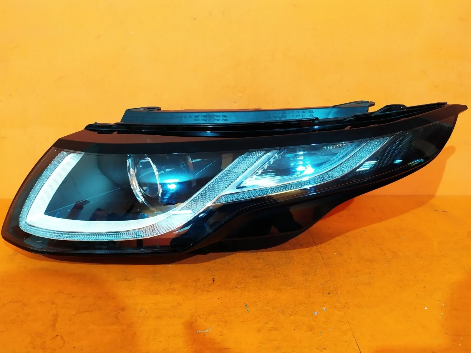 Фара Land Rover Range Evoque 2015-2018 L538