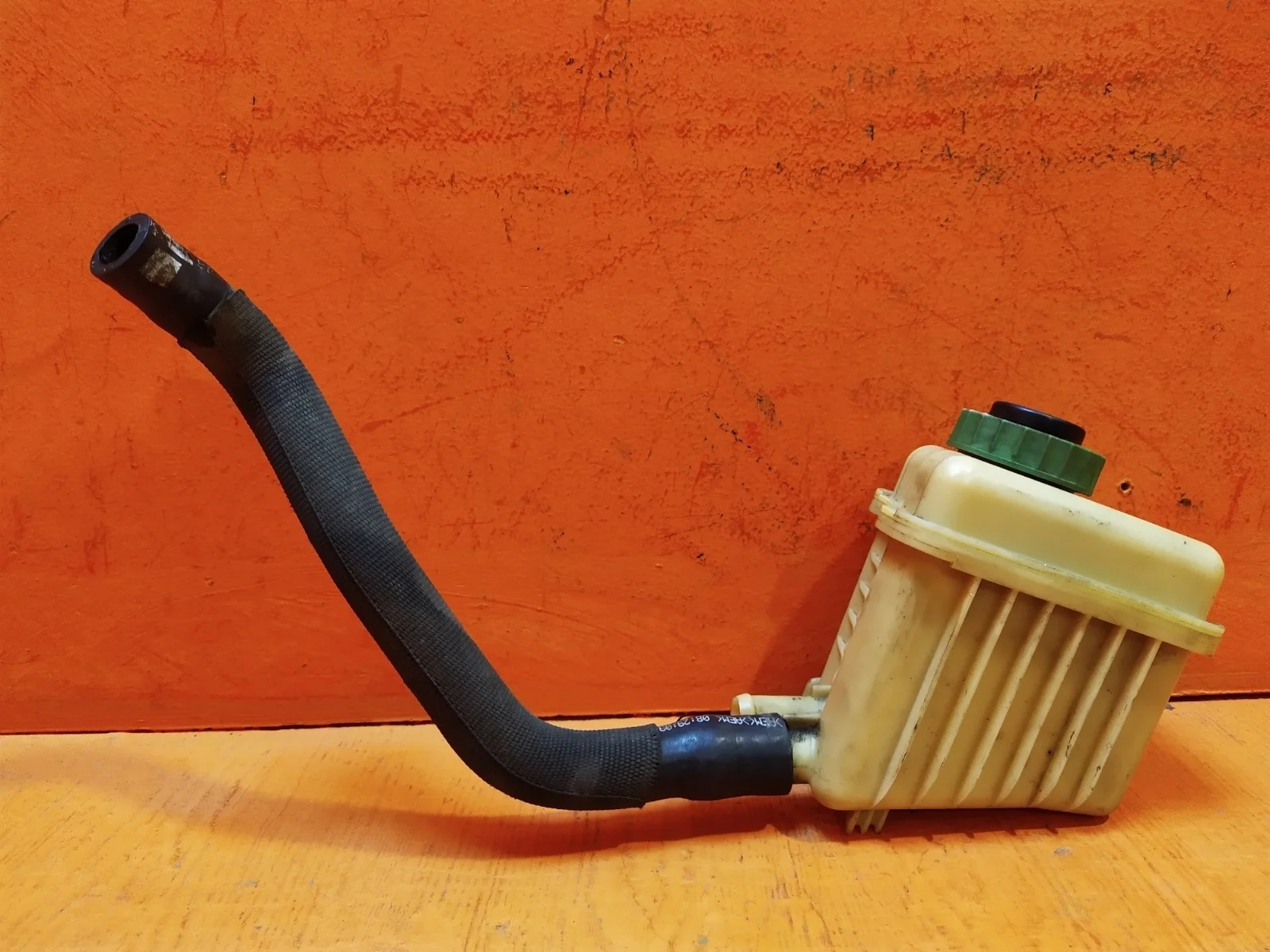 Бачок гидроусилителя Volkswagen Touareg 2010-2018