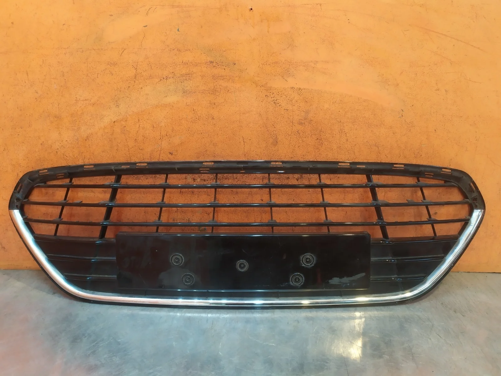 Решетка бампера Ford Mondeo 2010-2014