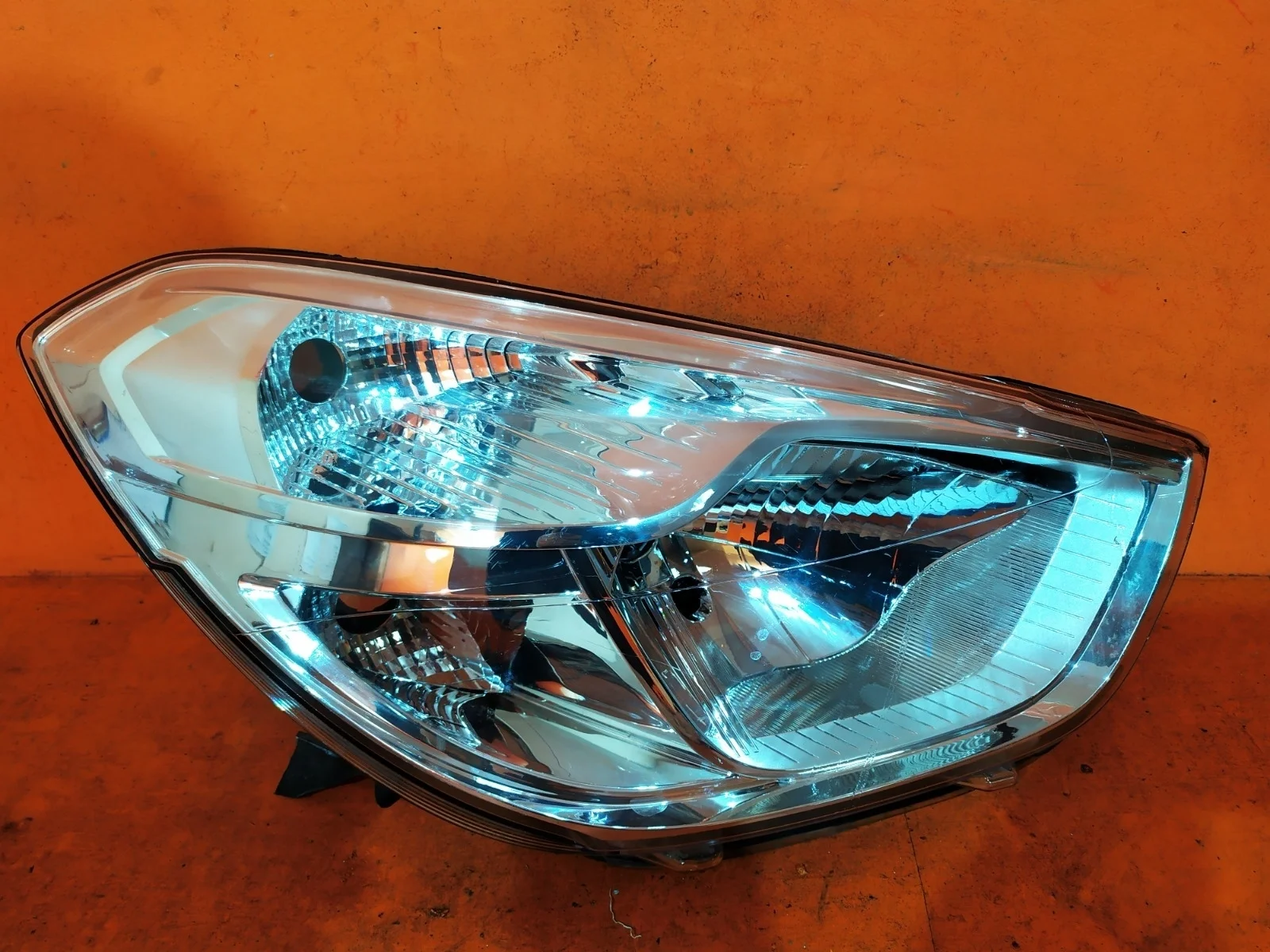 Фара Renault Dokker 2012-нв