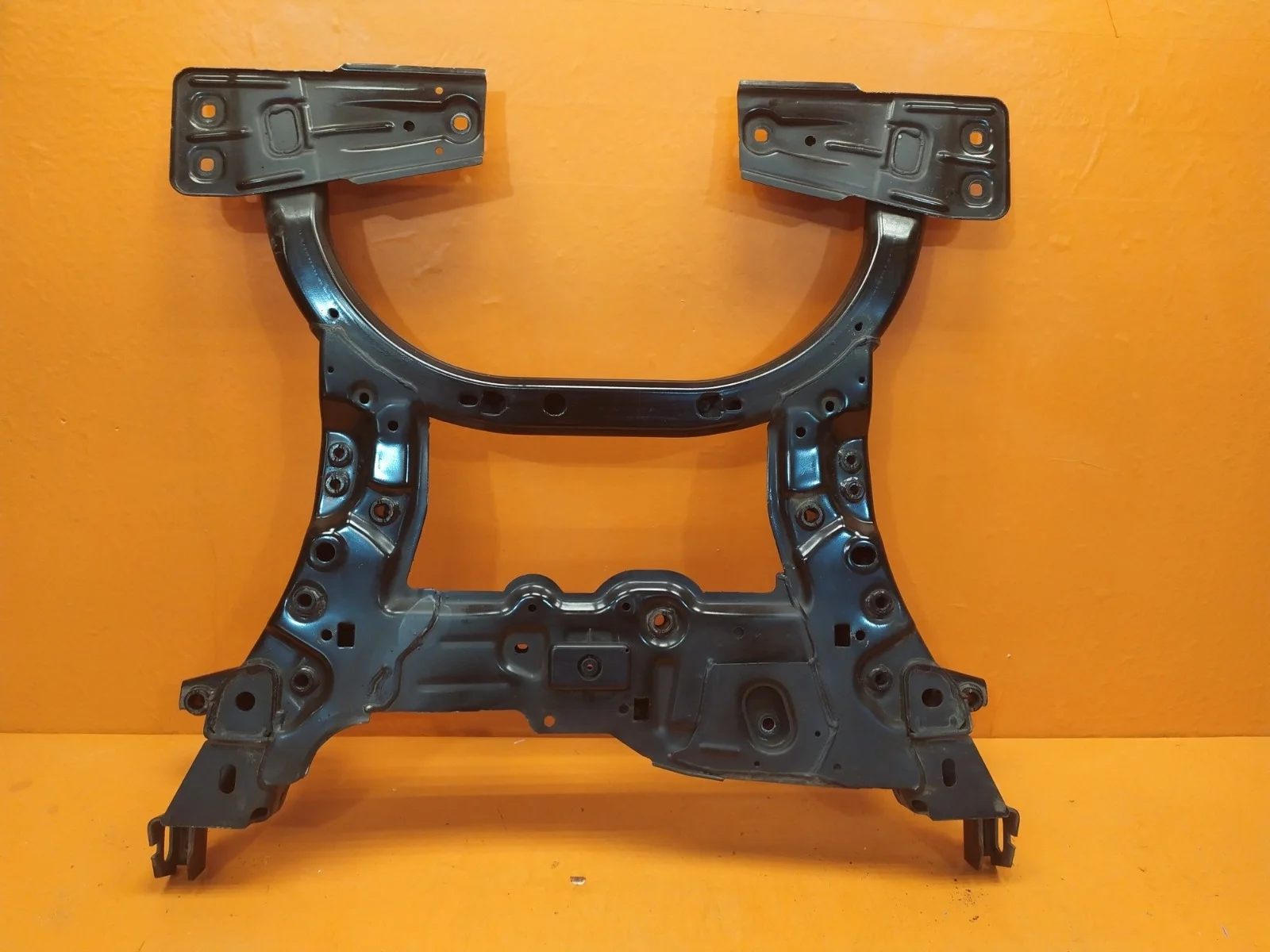 Подрамник Mercedes GLA-Class 2013-2020 X156