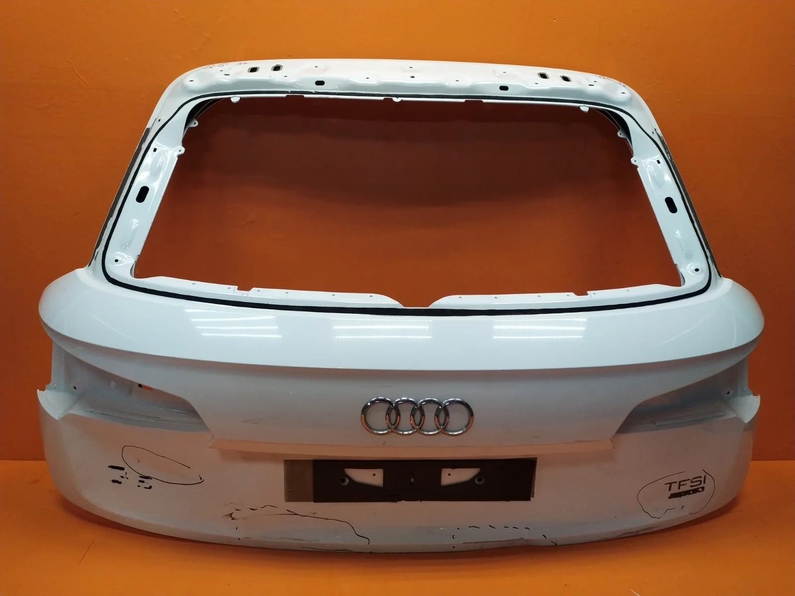 Дверь багажника Audi Q5 2017-2020 FY