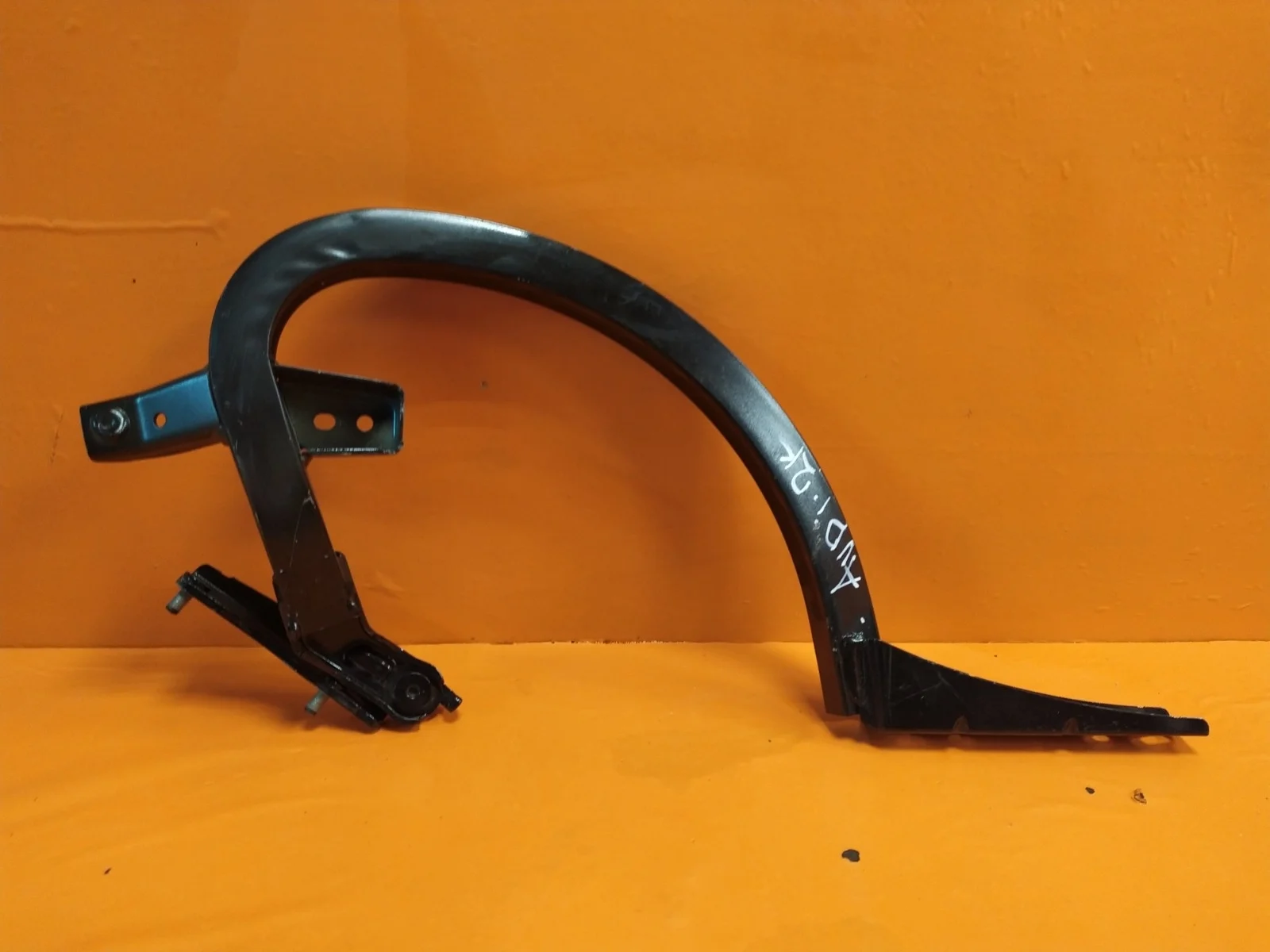 Петля крышки багажника Audi A6 2011-2018 4 C7