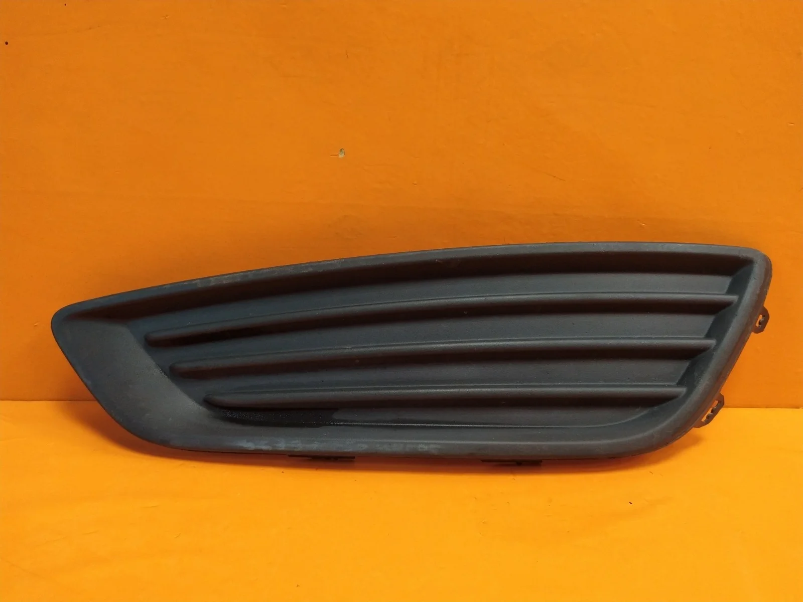 Решетка бампера Ford Focus 2014-2019 3