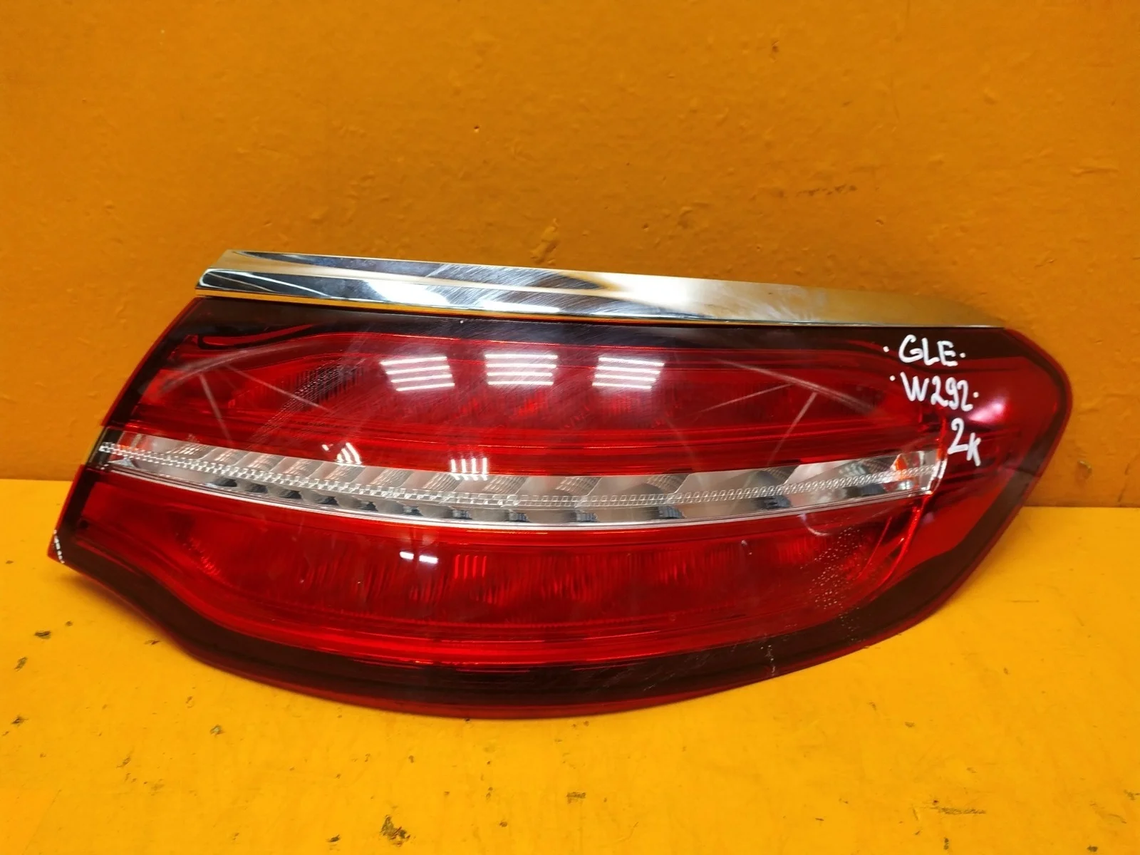 Фонарь внешний Mercedes GLE-Class Coupe 2015-2019 C292