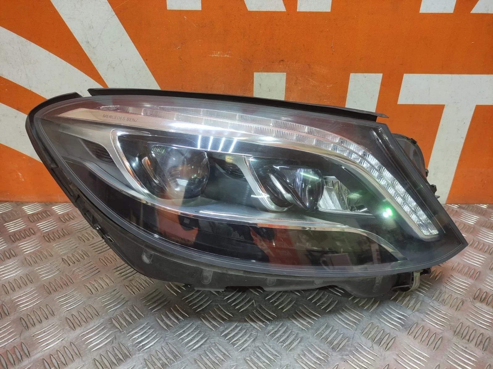 Фара Mercedes -class 2013-2017 W222