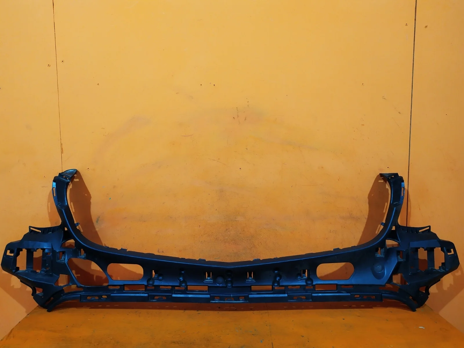 Кронштейн бампера Mercedes GLC-Class 2015-нв X253