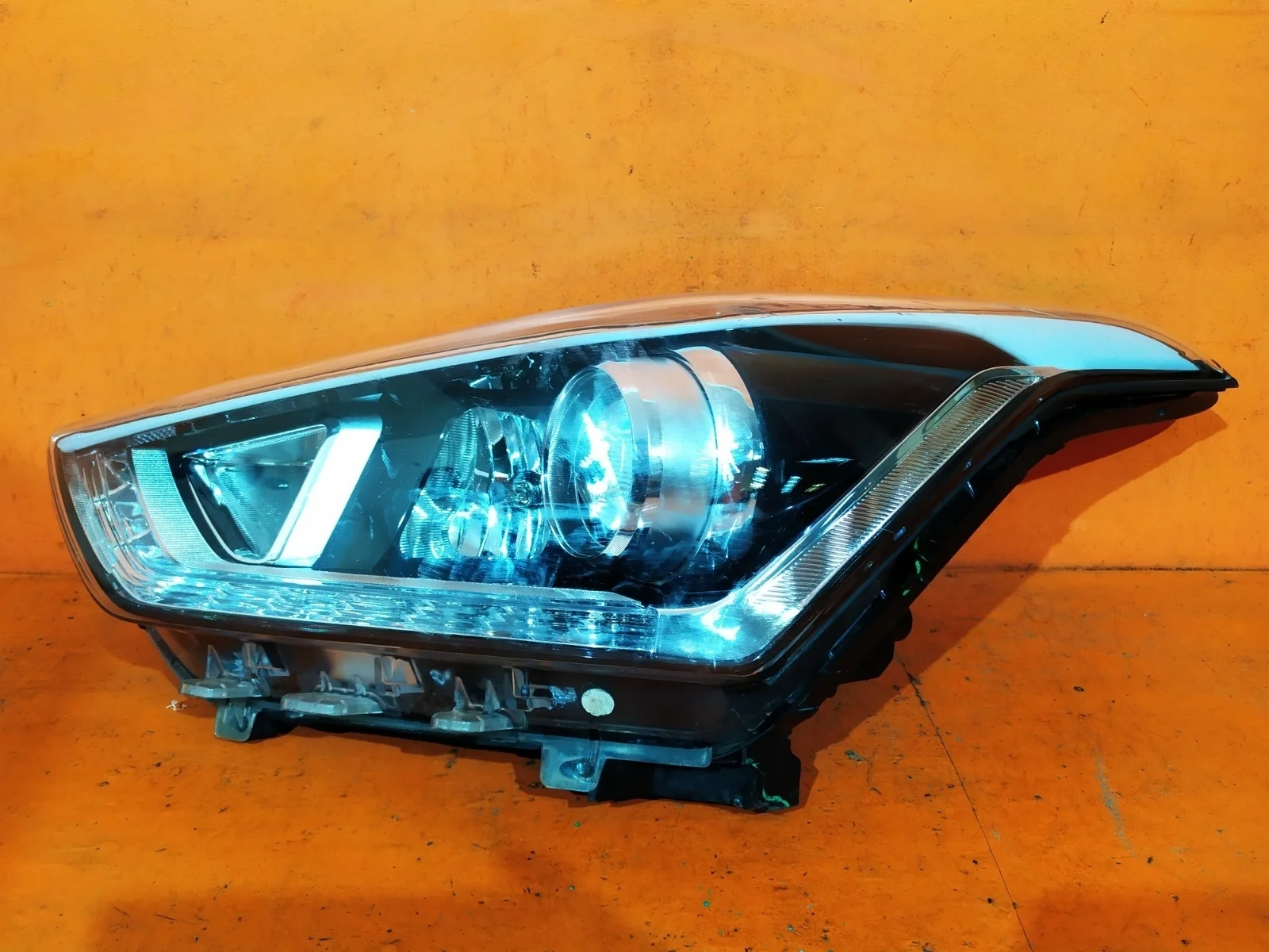 Фара Hyundai Creta 2016-2021