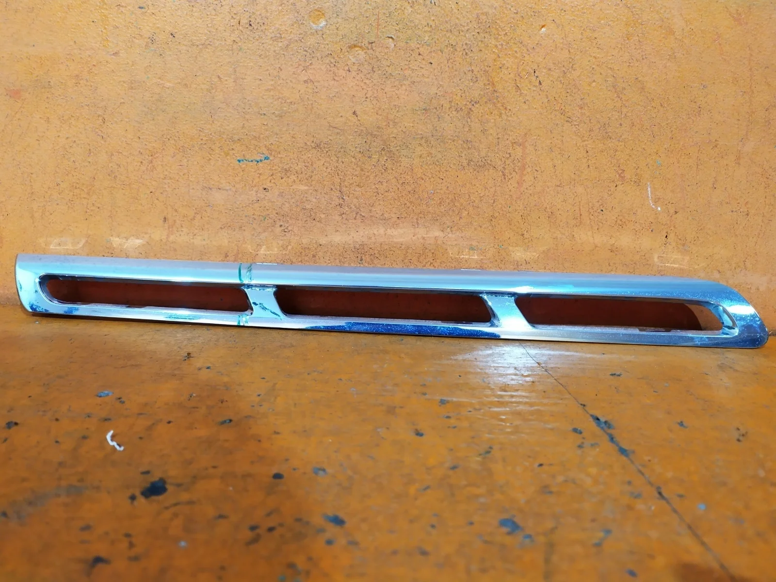 Накладка решетки радиатора верхняя Mercedes GL GLS-Class 2015-2019 X166