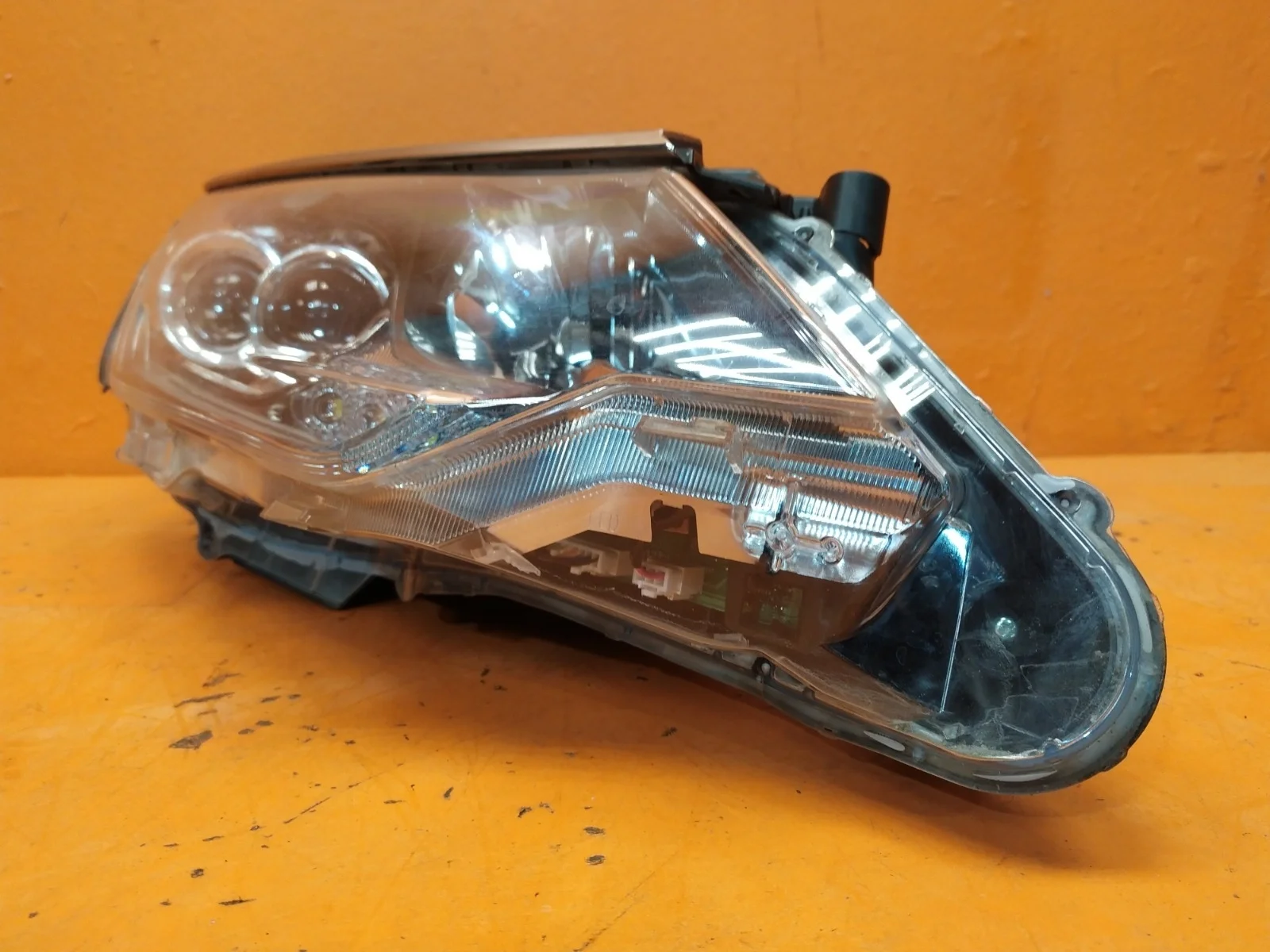 Фара Toyota Camry 2017-2018 XV50