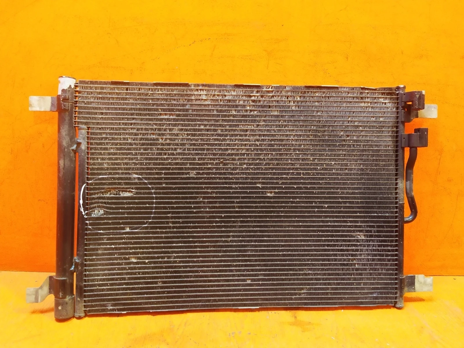 Радиатор кондиционера Audi Q3 2018-нв F3