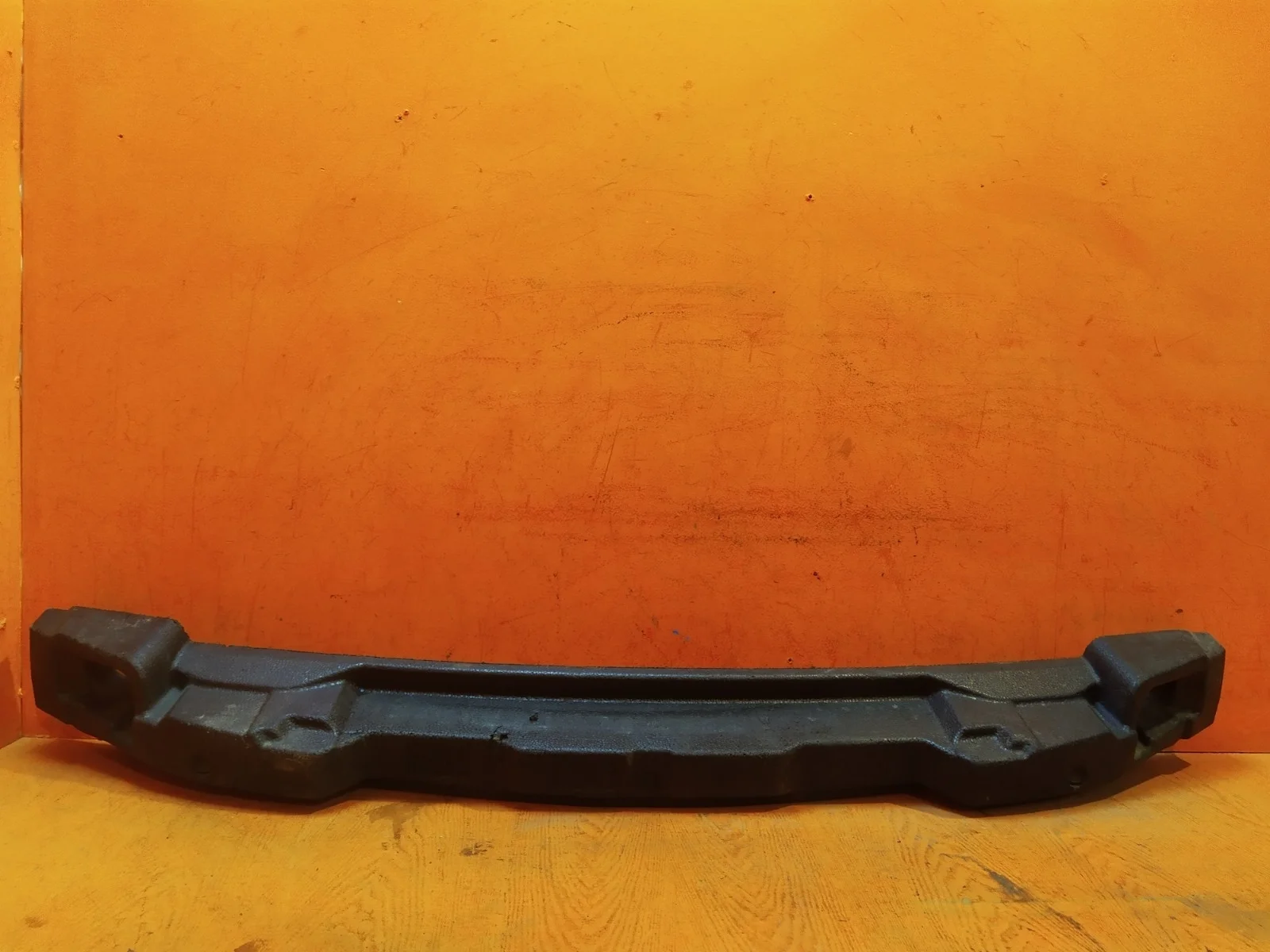 Абсорбер бампера Toyota Corolla 2015-2019 11 E160 E170 E180