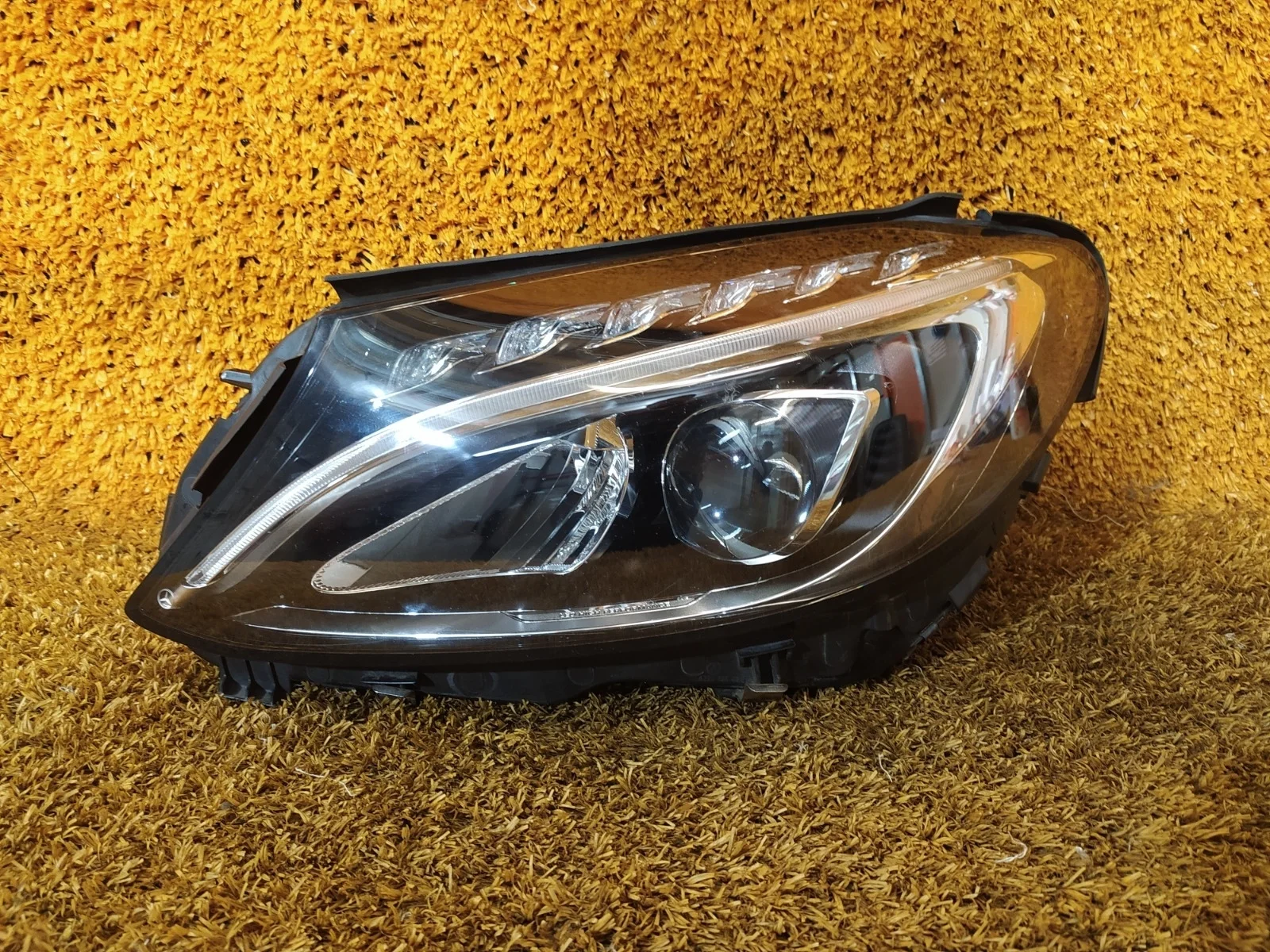 Фара Mercedes -Class 2014-2018 W205