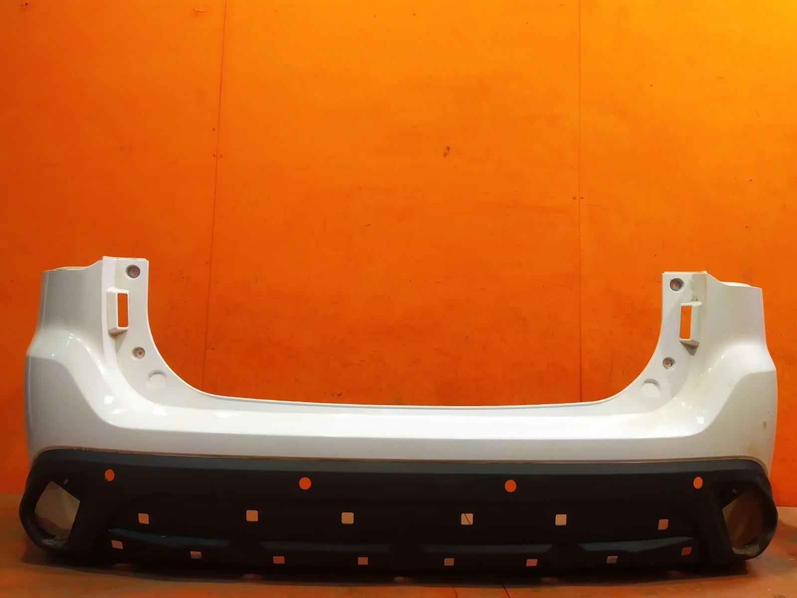 Бампер Mitsubishi Outlander 2018-нв 3