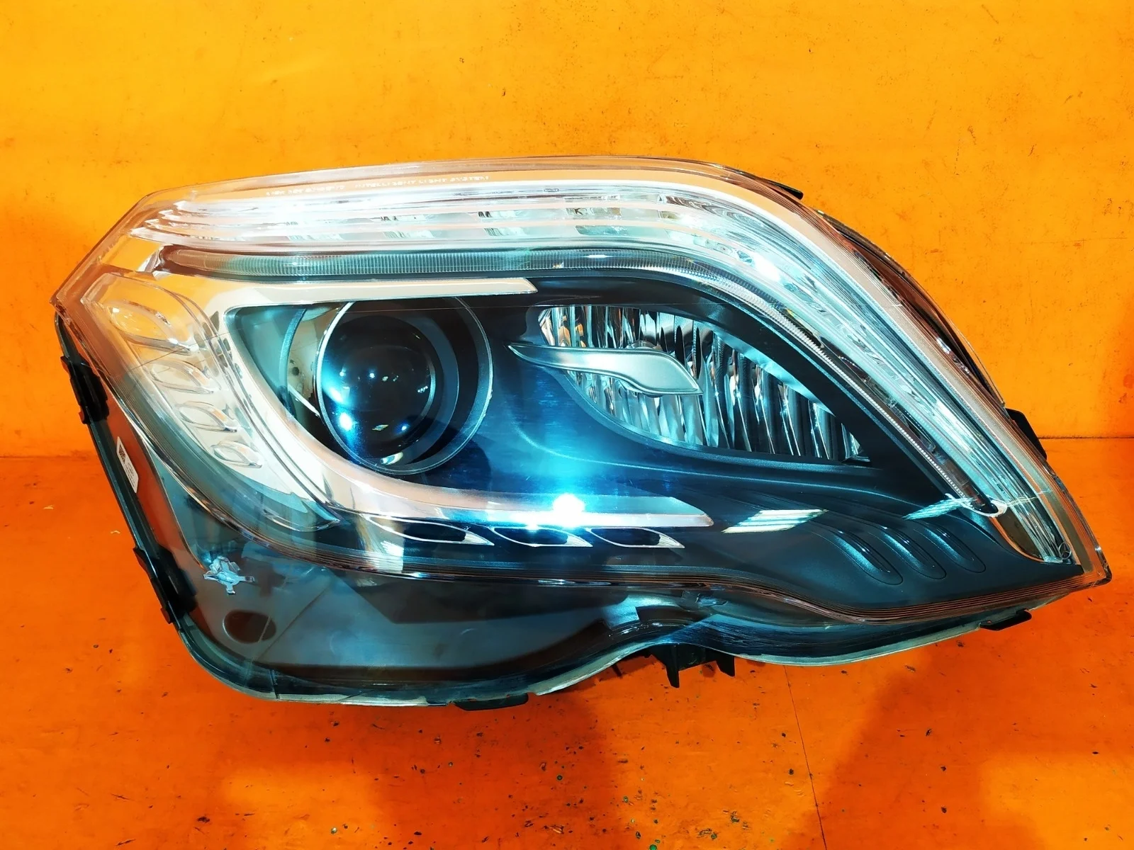 Фара Mercedes GLK-class 2012-2015 X204