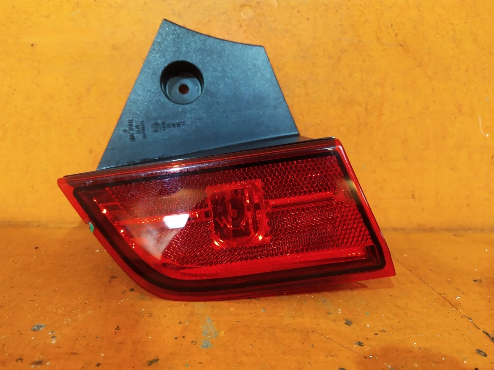 Фонарь противотуманный Mitsubishi Pajero Sport 2015-2021 3