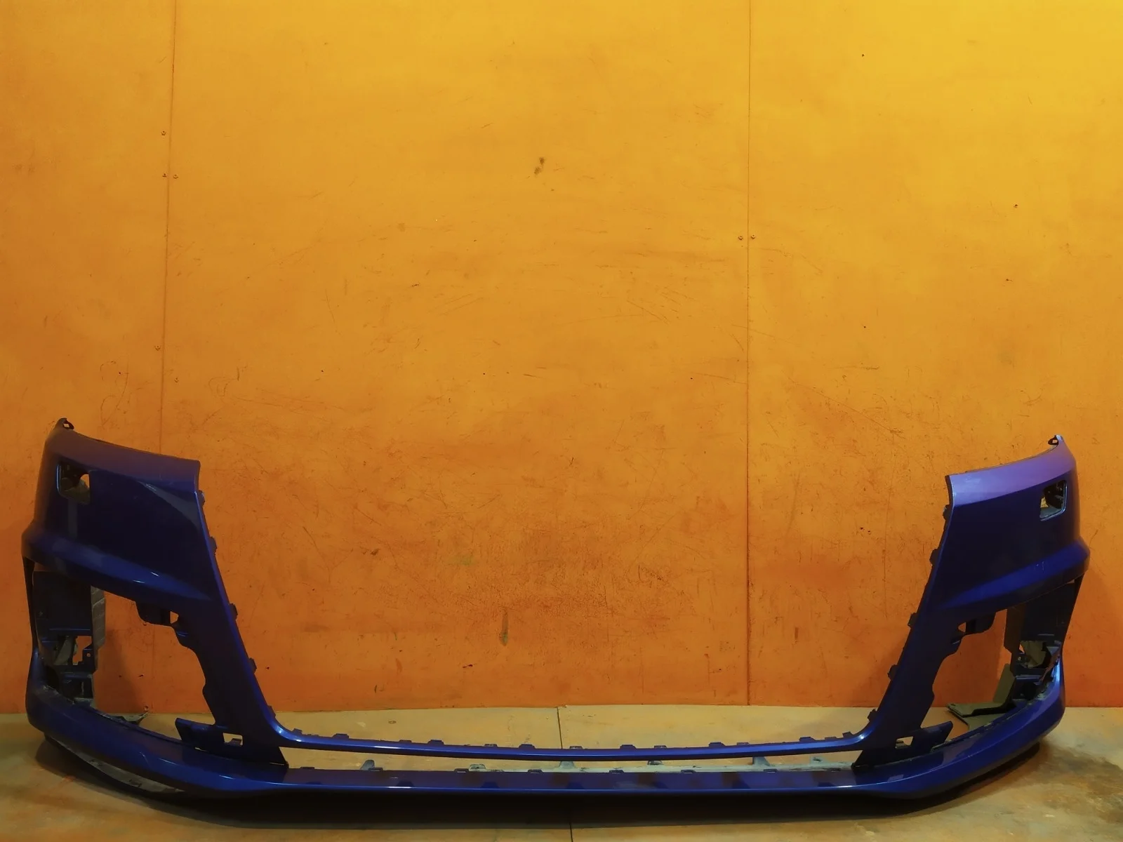 Бампер Audi Q7 2015-нв 4M