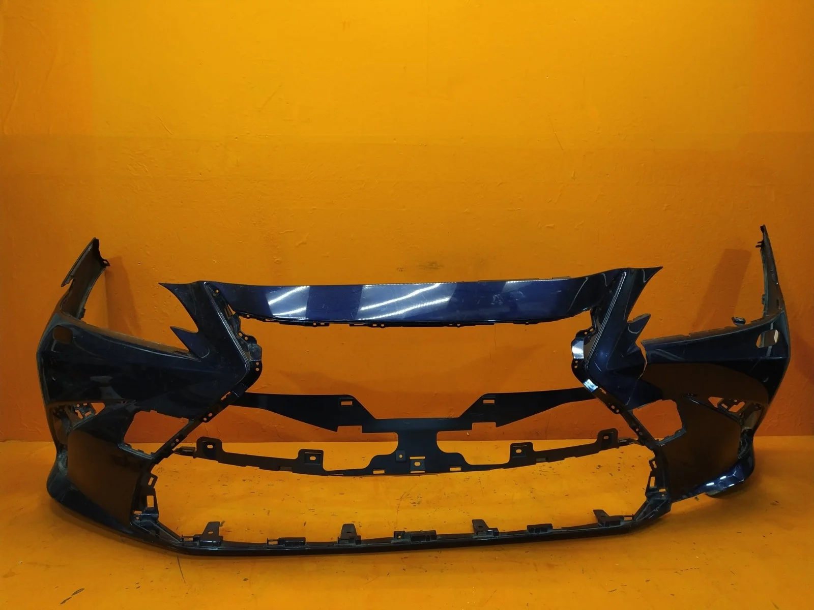 Бампер Lexus ES 2018-нв 7