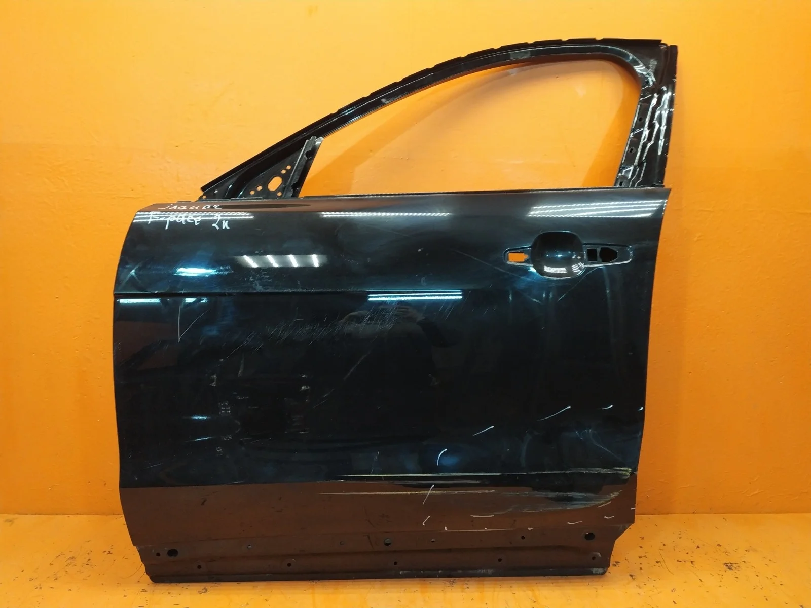 Дверь Jaguar F-PACE 2016-нв