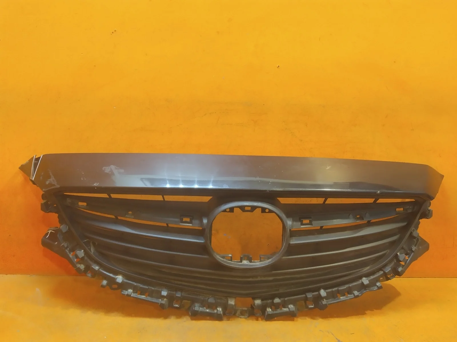 Решетка радиатора Mazda 6 2012-2018 3 GJ