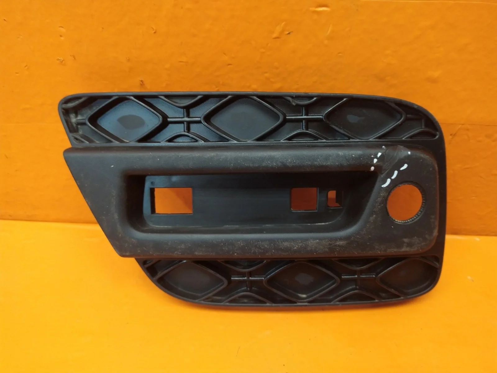 Накладка бампера Renault Sandero 2013-2022