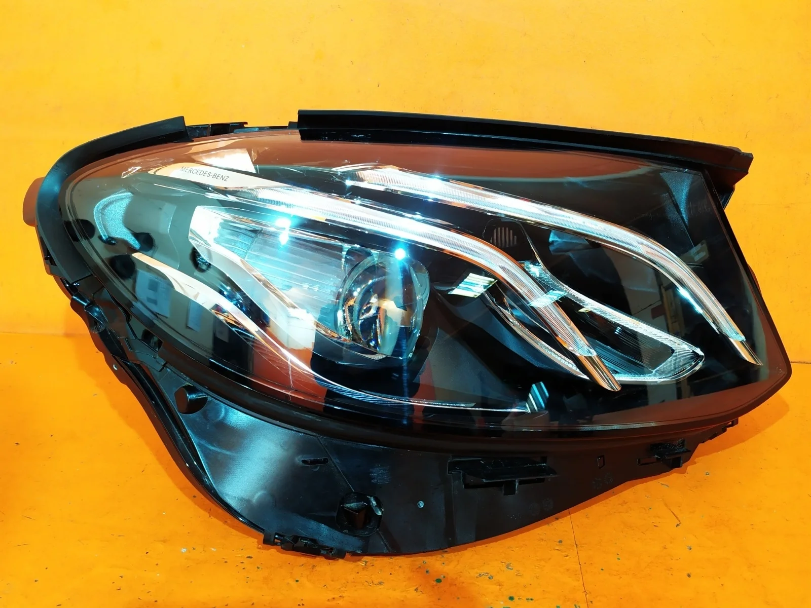 Фара Mercedes -Class 2016-2020 W213, S213, C238