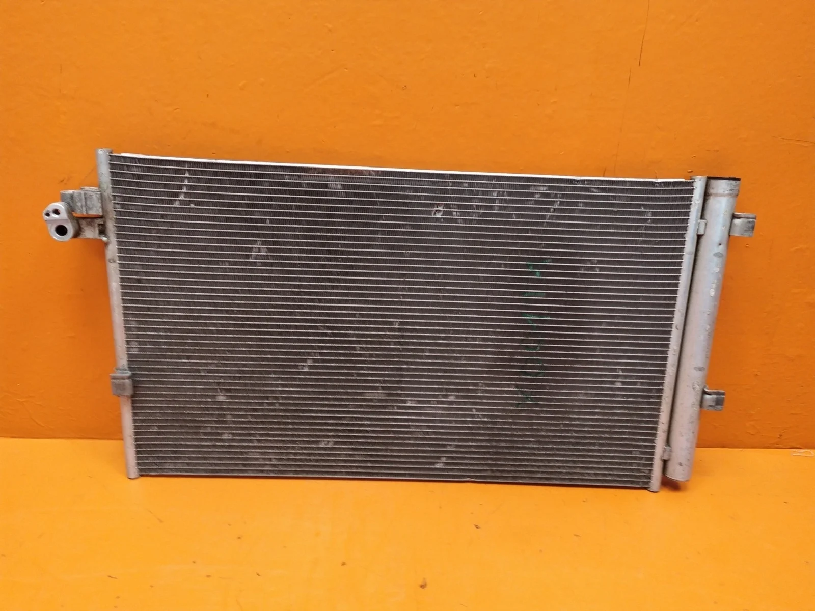 Радиатор кондиционера BMW 5 series 2016-нв G30 G31