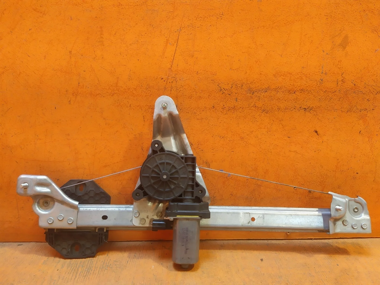 Стеклоподъемник Renault Logan 2012-2022