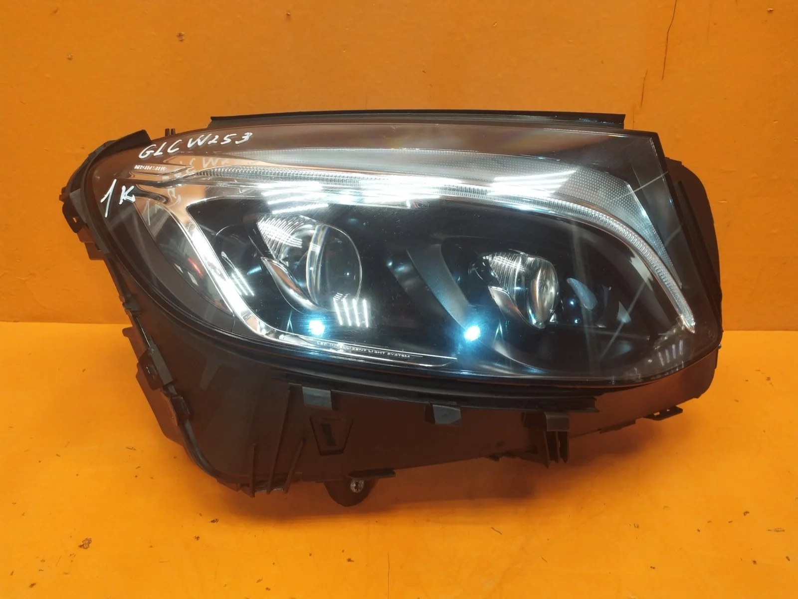 Фара Mercedes GLC-Class 2015-2019 X253