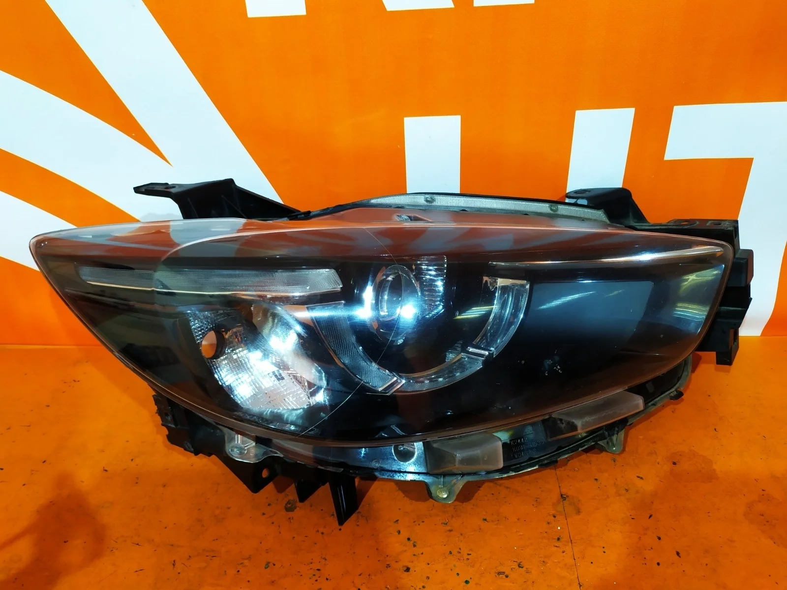 Фара Mazda CX-5 2015-2017