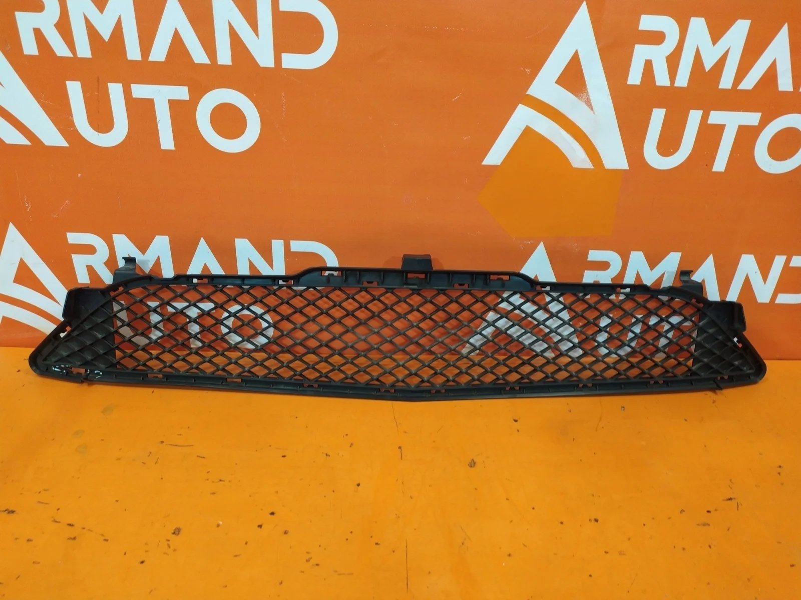 Решетка бампера Mercedes B-Class 2011-2014 W246