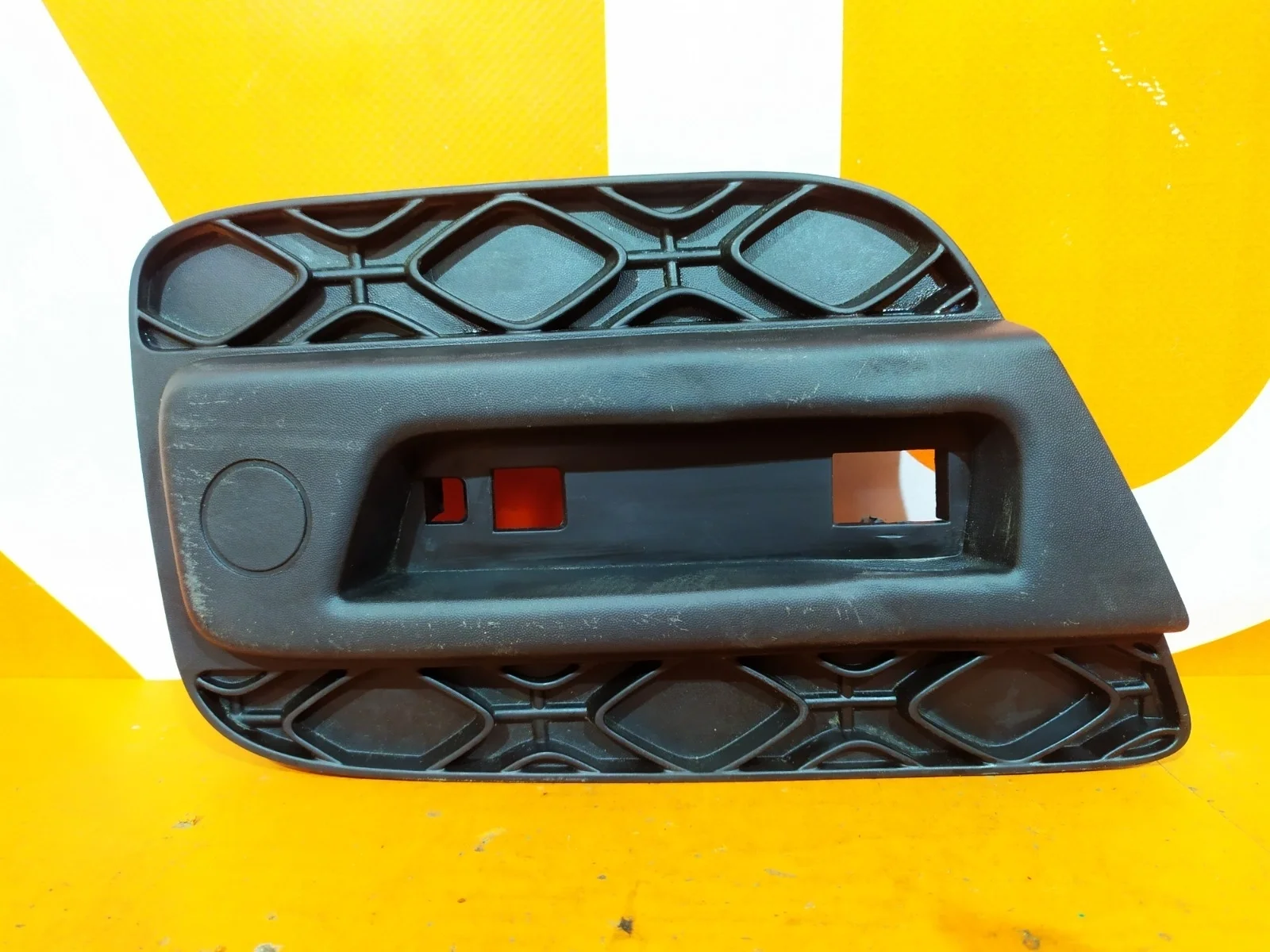 Накладка бампера Renault Sandero 2013-2022