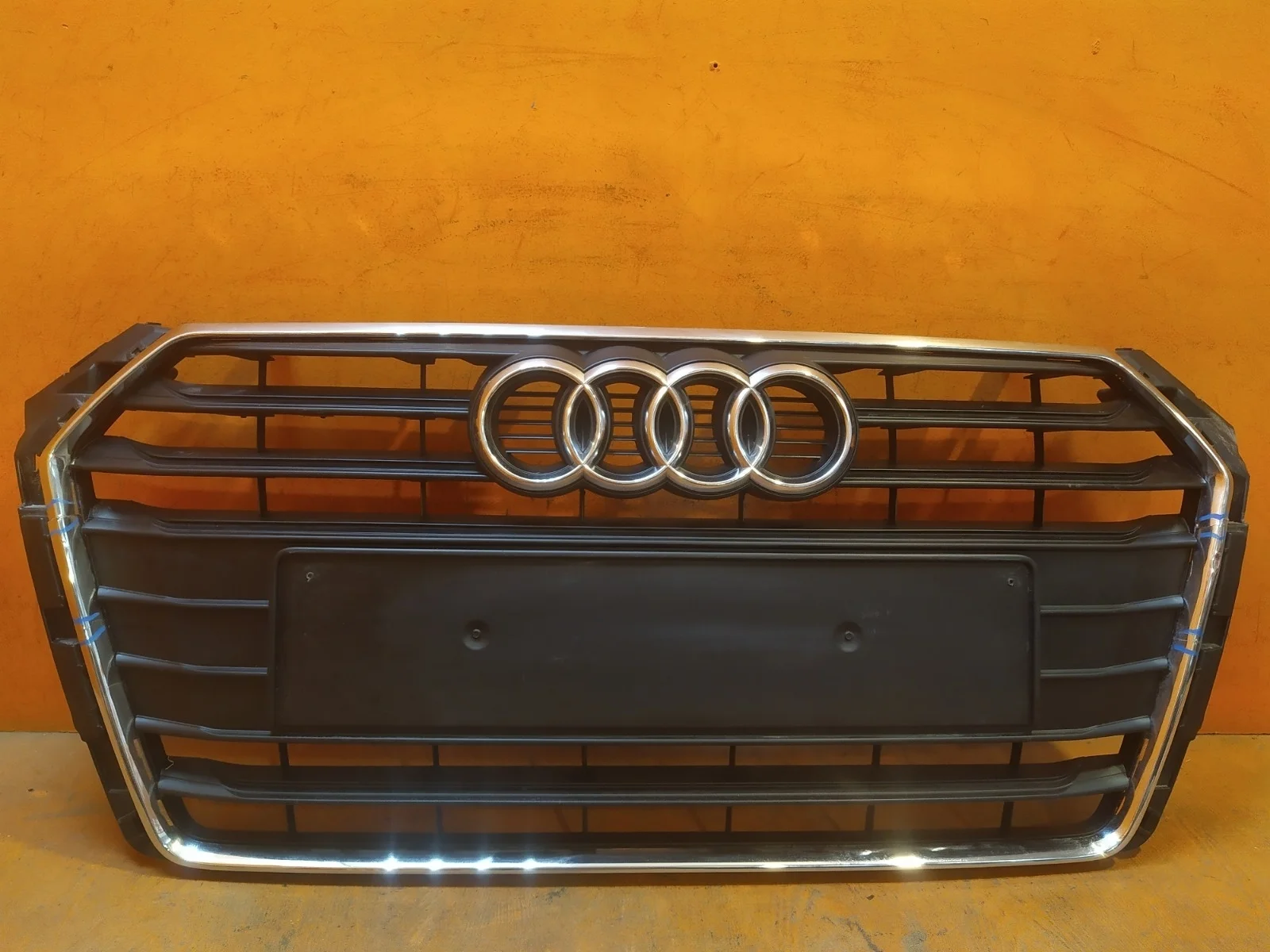 Решетка радиатора Audi A4 2015-2020 B9