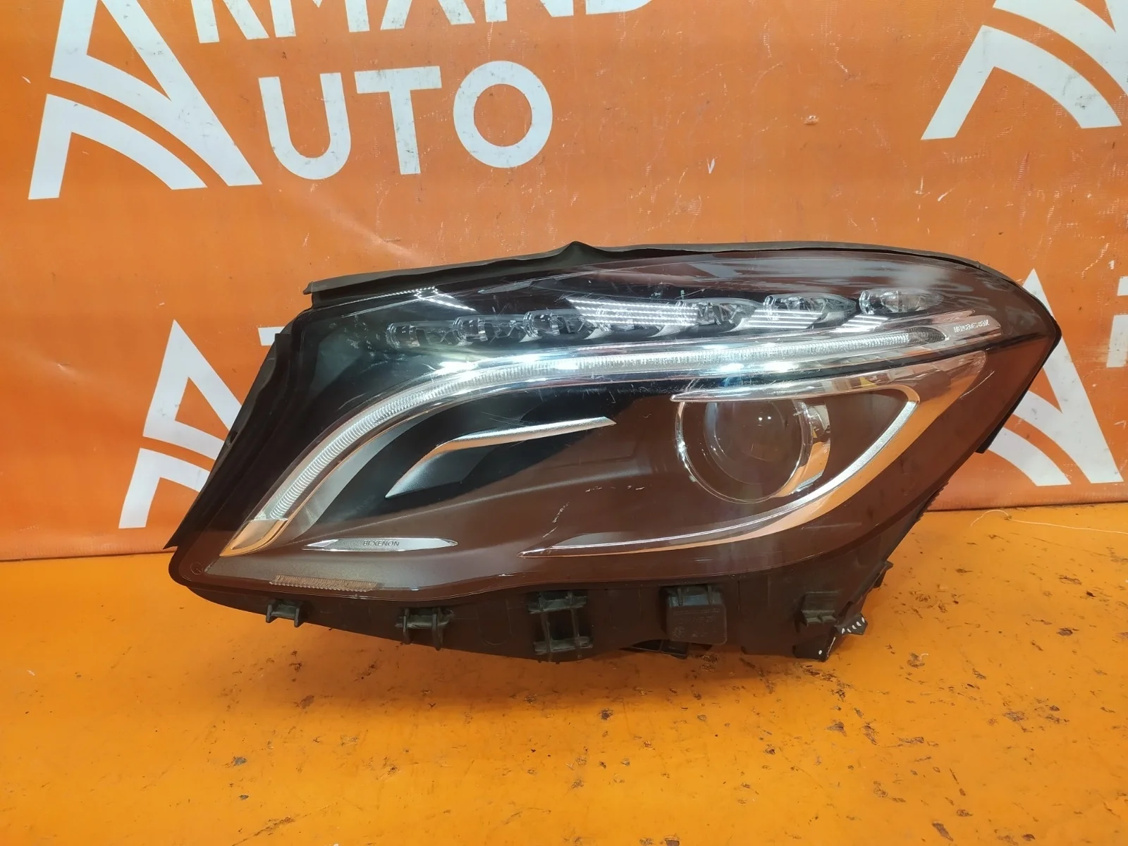 Фара Mercedes GLA-Class 2013-2017 X156