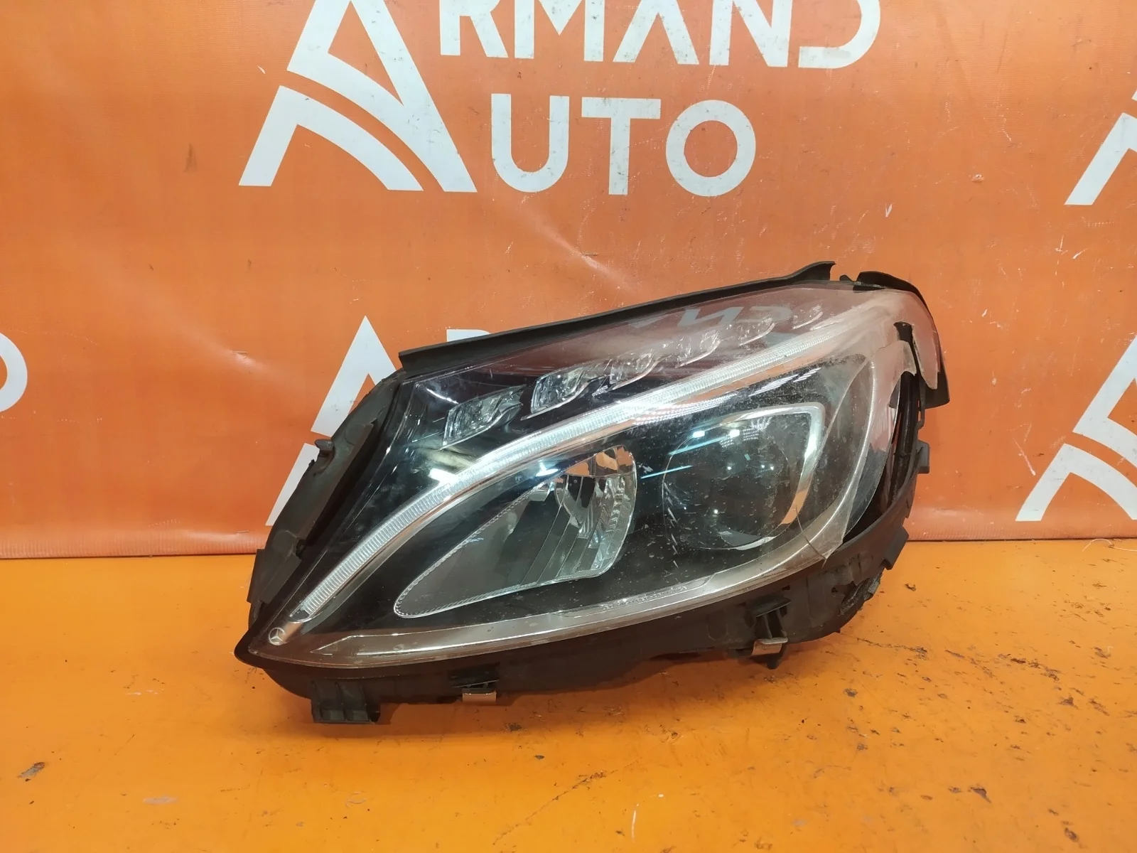 Фара Mercedes -Class 2014-2018 W205