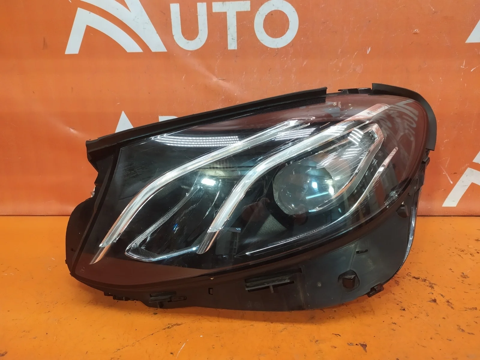 Фара Mercedes -Class 2016-2020 W213, S213, C238