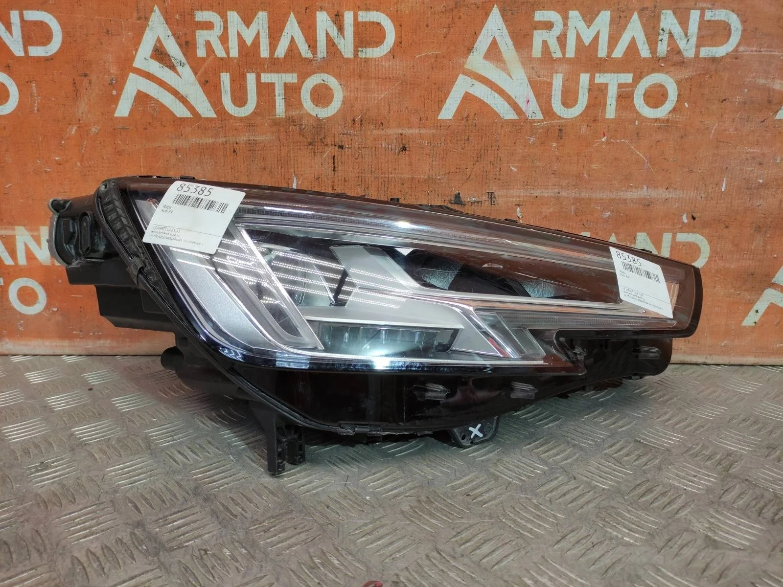 Фара Audi A4 2015-2020 B9