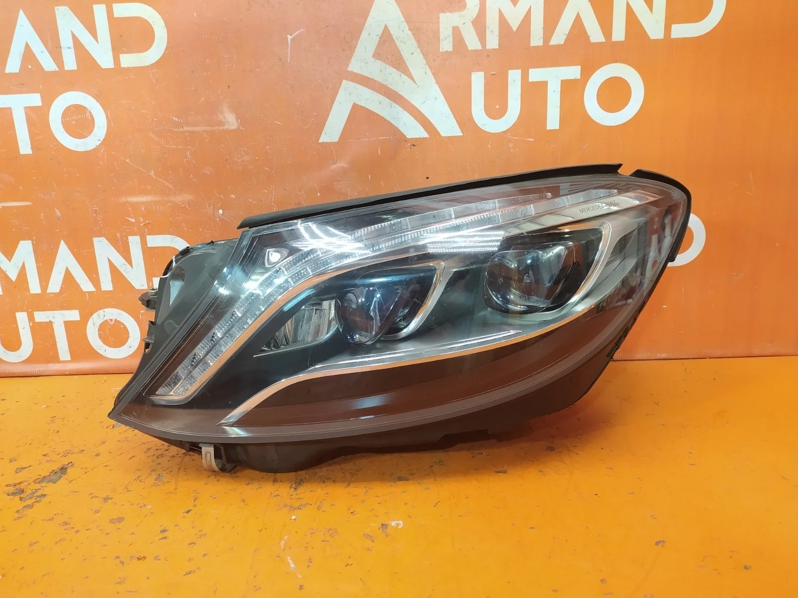 Фара Mercedes -Class 2013-2017 W222