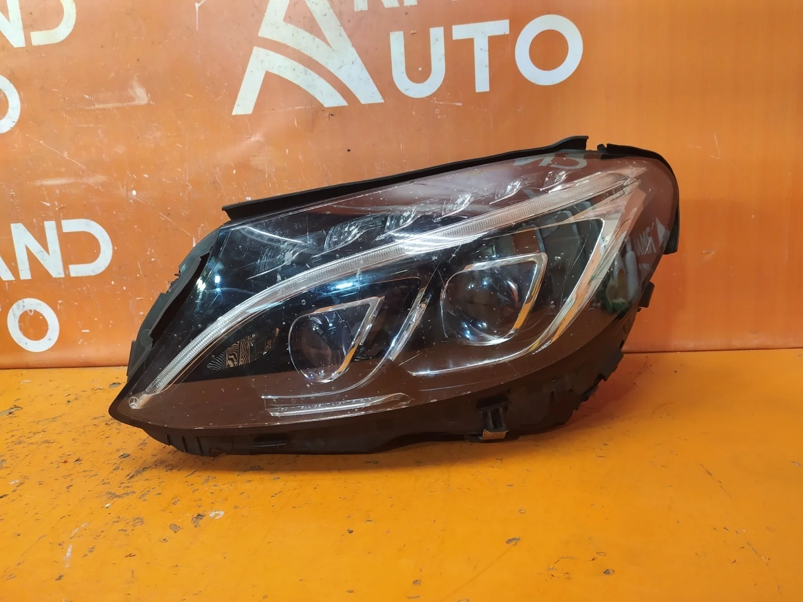 Фара Mercedes -Class 2014-2018 W205